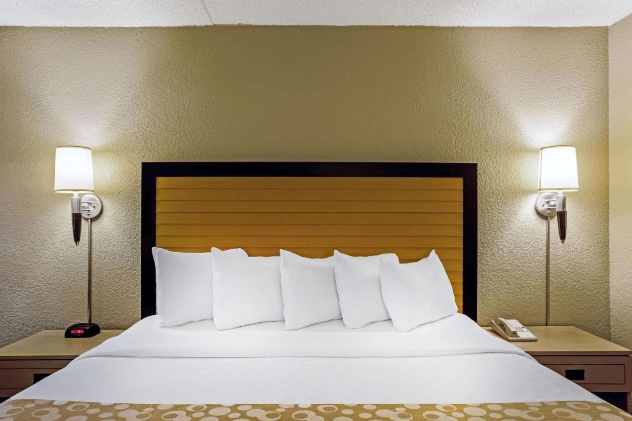 La Quinta By Wyndham Armonk Westchester Cnty Apt Exterior photo