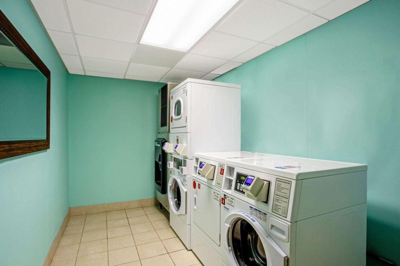 La Quinta By Wyndham Armonk Westchester Cnty Apt Exterior photo