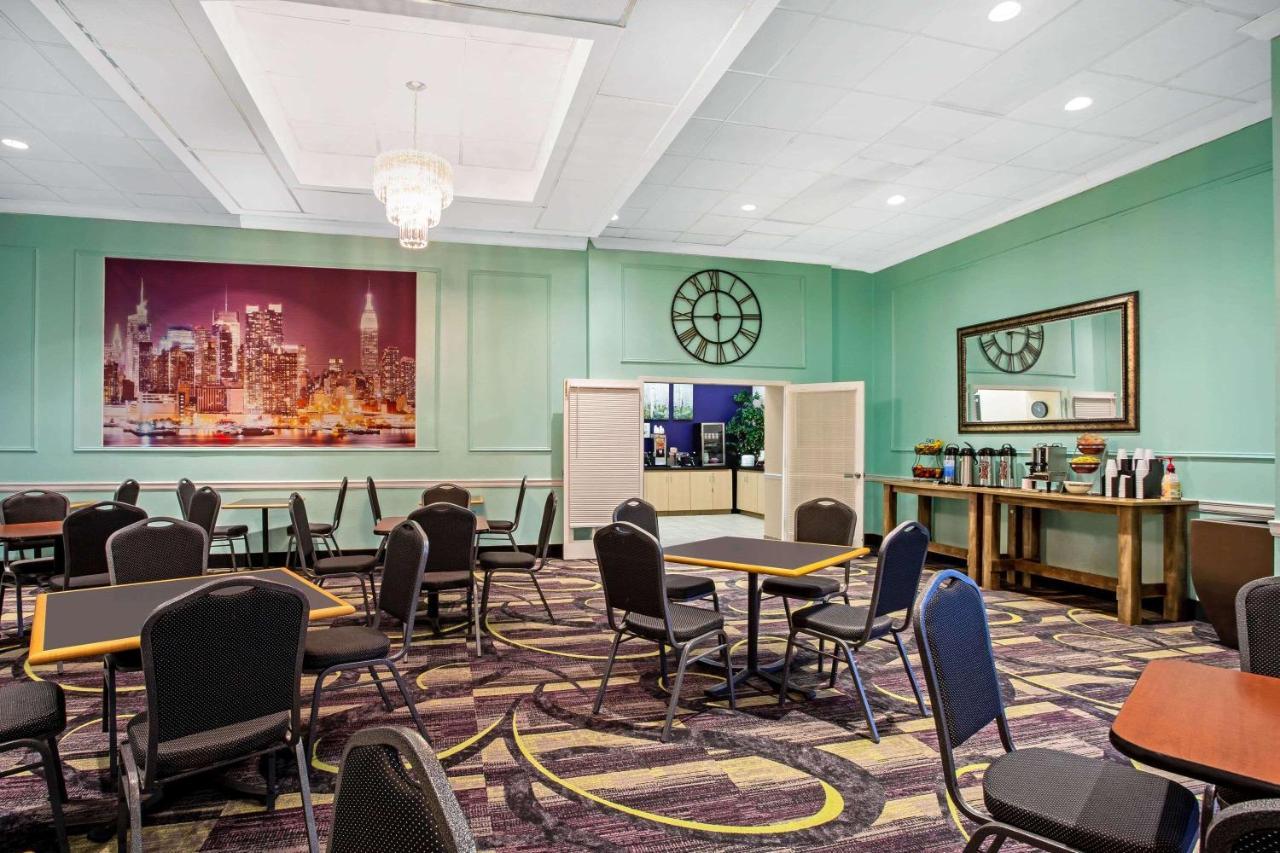 La Quinta By Wyndham Armonk Westchester Cnty Apt Exterior photo